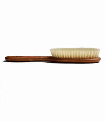 Wooden hair brush for short or medium hair
