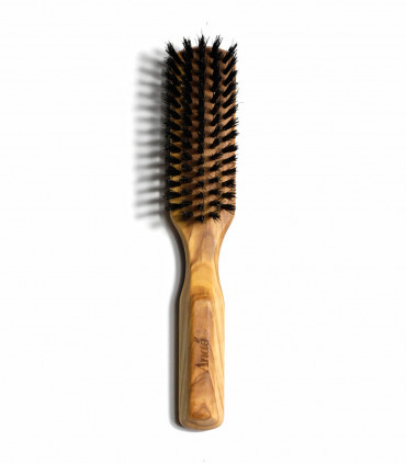 Anae's natural hairbrush with boar bristles