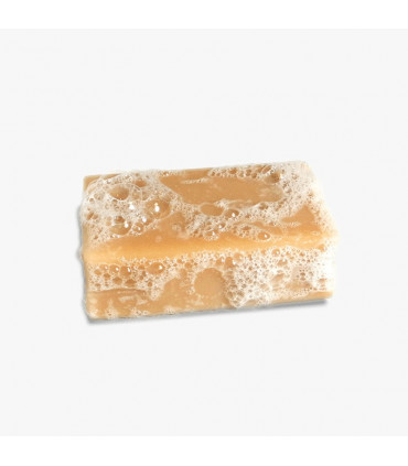 Foamy organic clémence et vivien caramel colored La vahine bar soap 